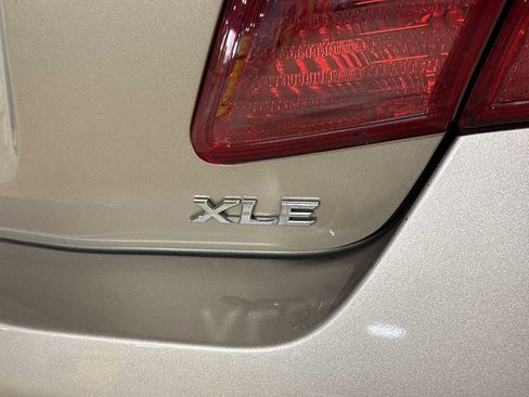 Used 2007 Toyota Camry XLE image 25