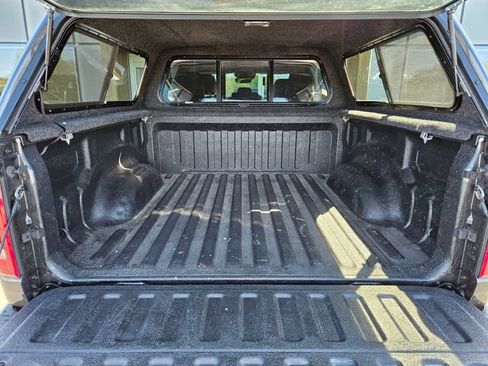 Used 2021 RAM 1500 Laramie AWD/4WD image 12
