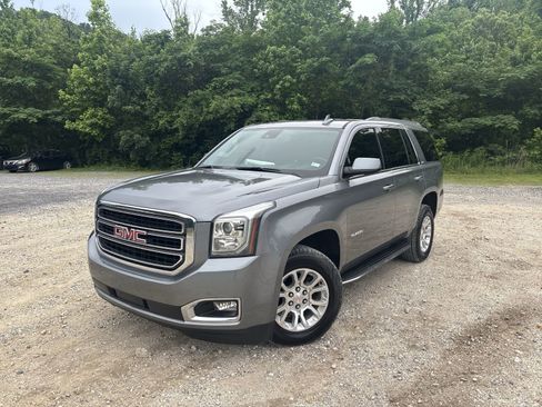 Used 2020 GMC Yukon SLT AWD/4WD image 2