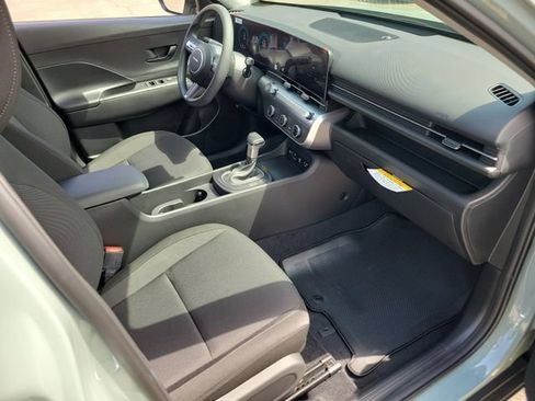 New 2027 Hyundai Kona SE FWD image 21