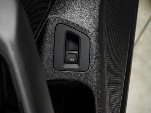 Used 2023 Volkswagen Arteon SEL image 36