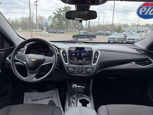 Used 2019 Chevrolet Malibu LT image 4