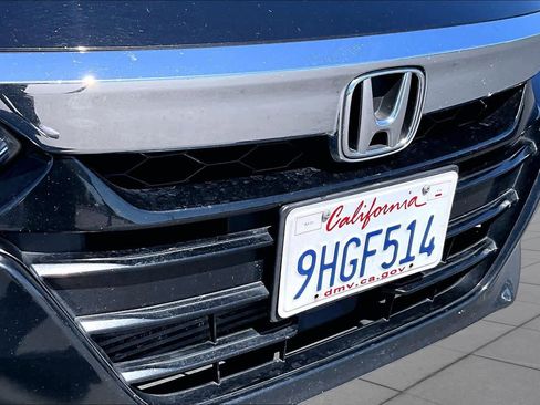 Used 2018 Honda Accord EX image 29