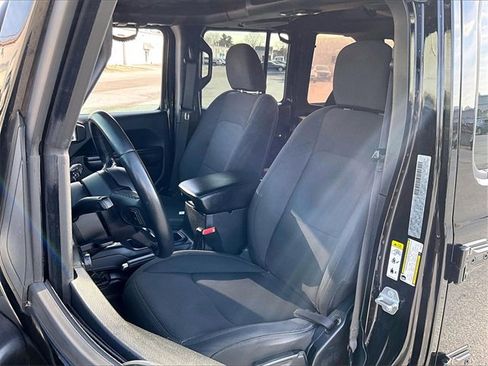 Used 2018 Jeep Wrangler Unlimited Sport S image 10