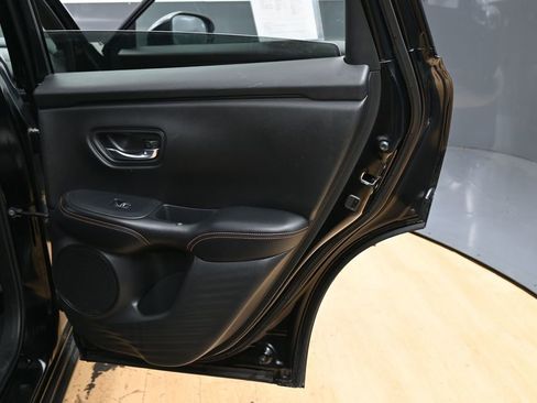 Used 2023 Honda HR-V Sport image 36