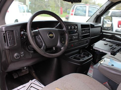 Used 2014 Chevrolet Express 1500 AWD image 11