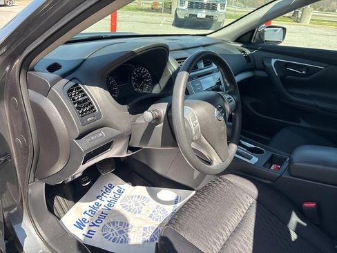 Used 2017 Nissan Altima 2.5 S w/ Power Driver Seat Package image 58