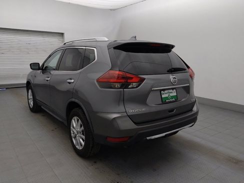 Used 2018 Nissan Rogue SV image 5