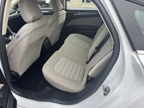 Used 2018 Ford Fusion S image 20