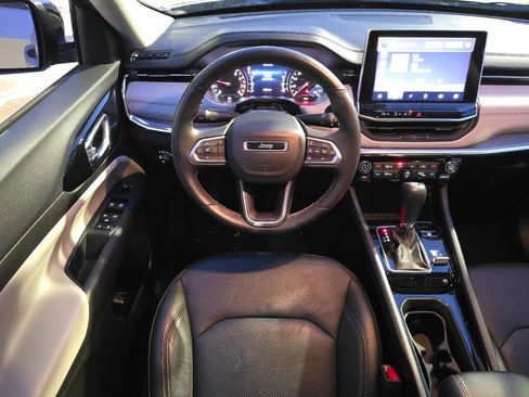 Used 2022 Jeep Compass Limited image 25