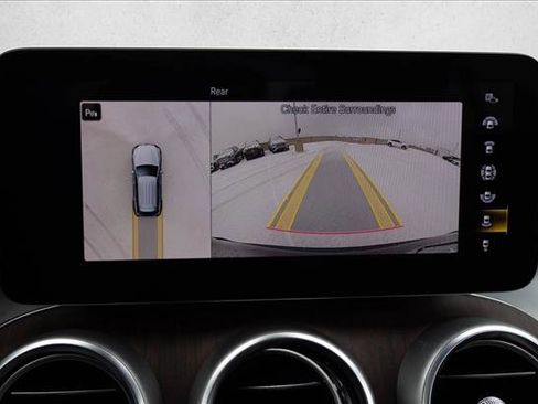 Used 2022 Mercedes-Benz GLC 43 AMG 4MATIC image 19