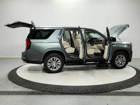 Used 2023 GMC Yukon Denali AWD/4WD image 16
