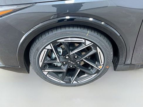 New 2025 Kia K4 GT-Line image 32
