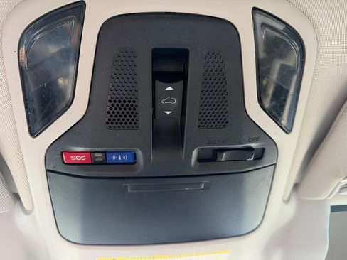 Used 2021 Subaru Outback Limited image 26