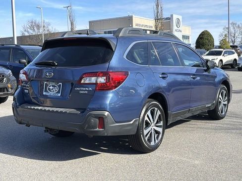 Used 2019 Subaru Outback 3.6R Limited image 3