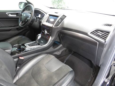 Used 2018 Ford Edge Sport w/ Equipment Group 401A AWD/4WD image 10