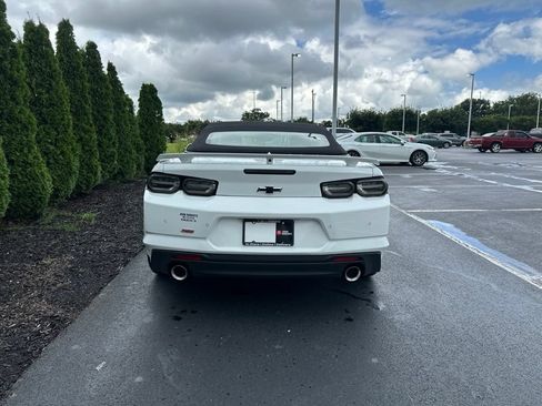 Used 2020 Chevrolet Camaro SS RWD image 6