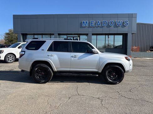 Used 2021 Toyota 4Runner SR5 Premium w/ Moonroof Package image 7