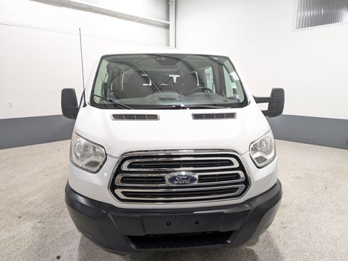 Used 2018 Ford Transit 350 XLT image 8