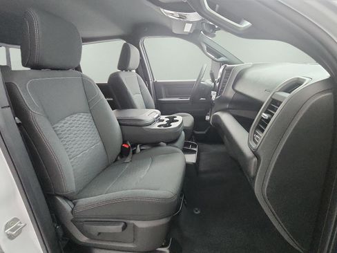 New 2025 RAM 2500 Tradesman image 39