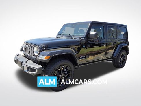 Used 2025 Jeep Wrangler Unlimited Sahara w/ Safety Group AWD/4WD image 1