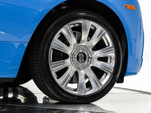 Used 2021 Rolls-Royce Dawn RWD image 61