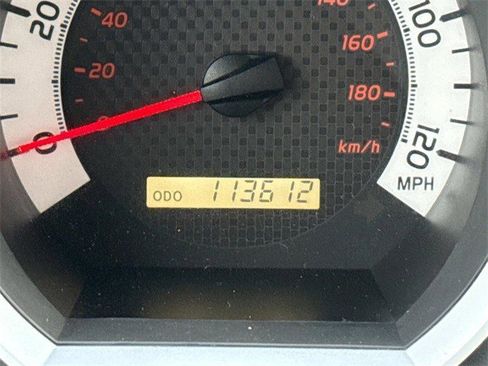 Used 2014 Toyota Tacoma PreRunner image 28