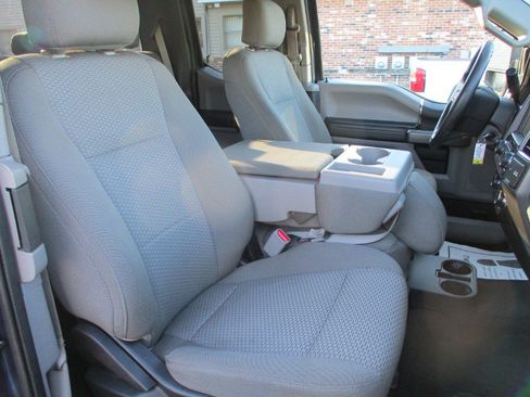 Used 2017 Ford F250 XLT w/ FX4 Off-Road Package image 18