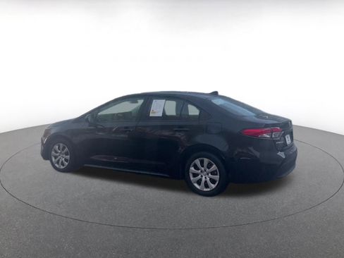 Used 2025 Toyota Corolla LE image 10