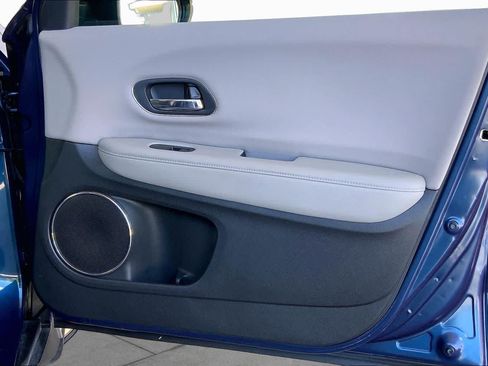 Used 2016 Honda HR-V EX image 23