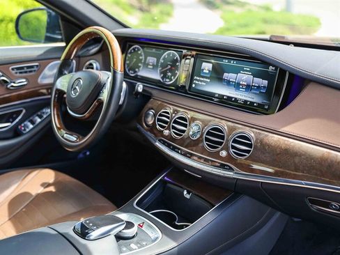 Used 2016 Mercedes-Benz S 550 4MATIC Sedan image 23