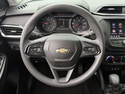 Used 2022 Chevrolet TrailBlazer LT AWD/4WD image 13