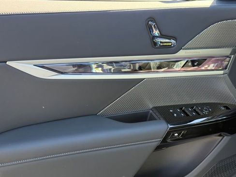 New 2026 BMW 740i 740i w/ Premium Package image 15