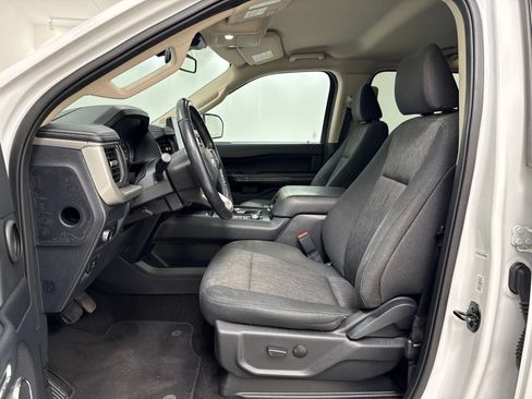 Used 2022 Ford Expedition XLT AWD/4WD image 24