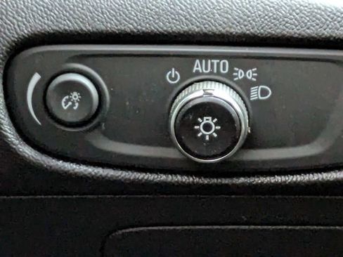 Used 2023 Chevrolet Malibu LT w/ Sport Edition image 25