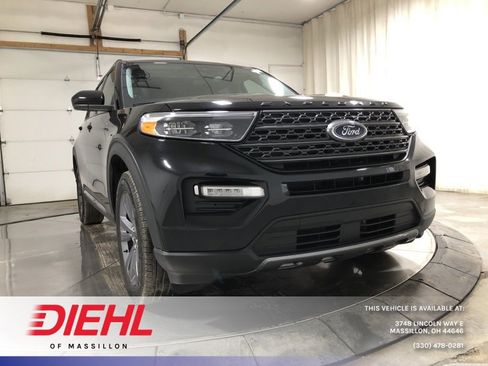 Used 2023 Ford Explorer XLT w/ Equipment Group 202A image 1