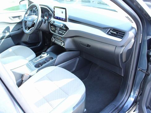 Used 2022 Ford Escape SE w/ Convenience Package image 24