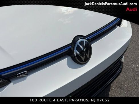 Used 2024 Volkswagen Golf R AWD/4WD image 21