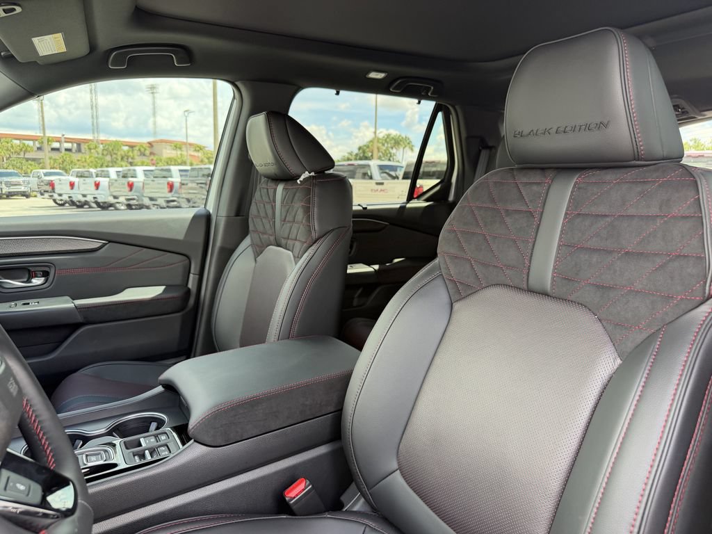 New 2026 Honda Pilot Black Edition image 23