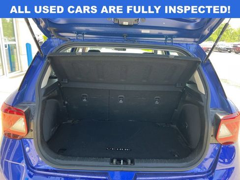 Used 2024 Hyundai Venue Limited FWD image 13