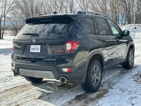 Used 2025 Honda Passport TrailSport image 8