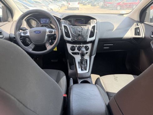 Used 2014 Ford Focus SE FWD image 7