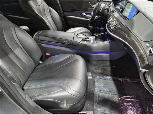 Used 2017 Mercedes-Benz S 550 4MATIC Sedan image 22