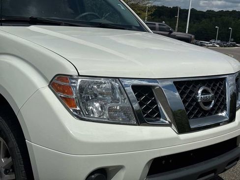 Used 2019 Nissan Frontier SV RWD image 11