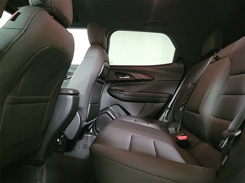 Used 2023 Chevrolet TrailBlazer RS image 14