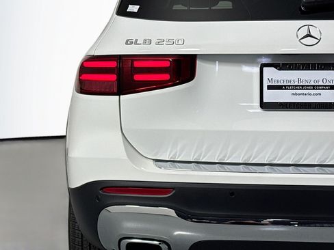 New 2026 Mercedes-Benz GLB 250 4MATIC image 14