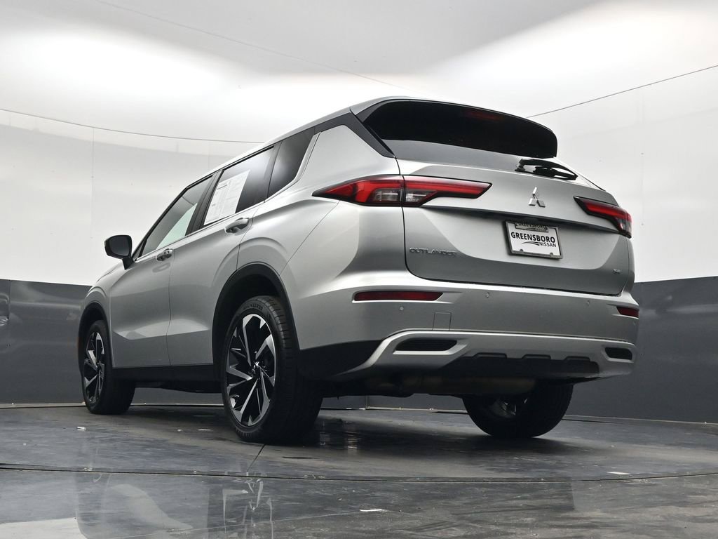 Used 2024 Mitsubishi Outlander SE FWD image 37