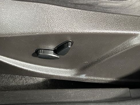 Used 2012 Ford Focus SEL FWD image 16