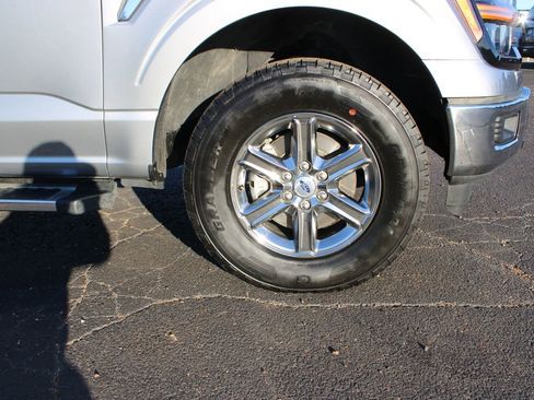 Used 2024 Ford F150 XLT w/ FX4 Off-Road Package image 12