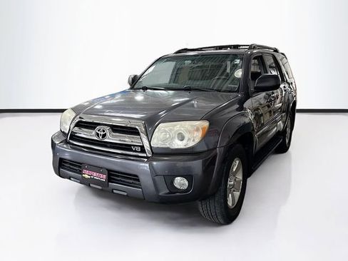Used 2006 Toyota 4Runner SR5 AWD/4WD image 1